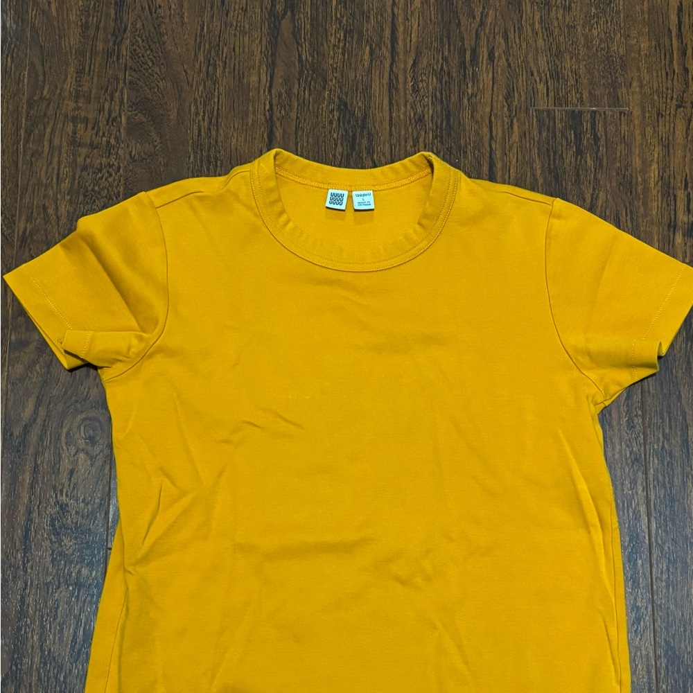 Uniqlo Mustard Short Sleeve Tee - 100% Cotton